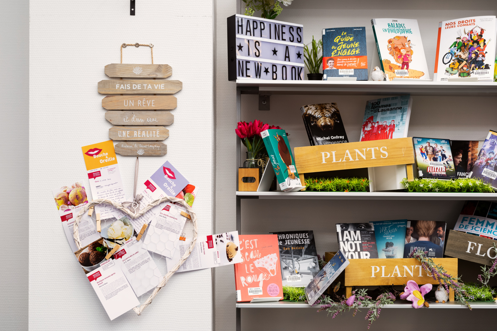 Photo de documents mis en valeur à la BCU Lausanne, site Provence.